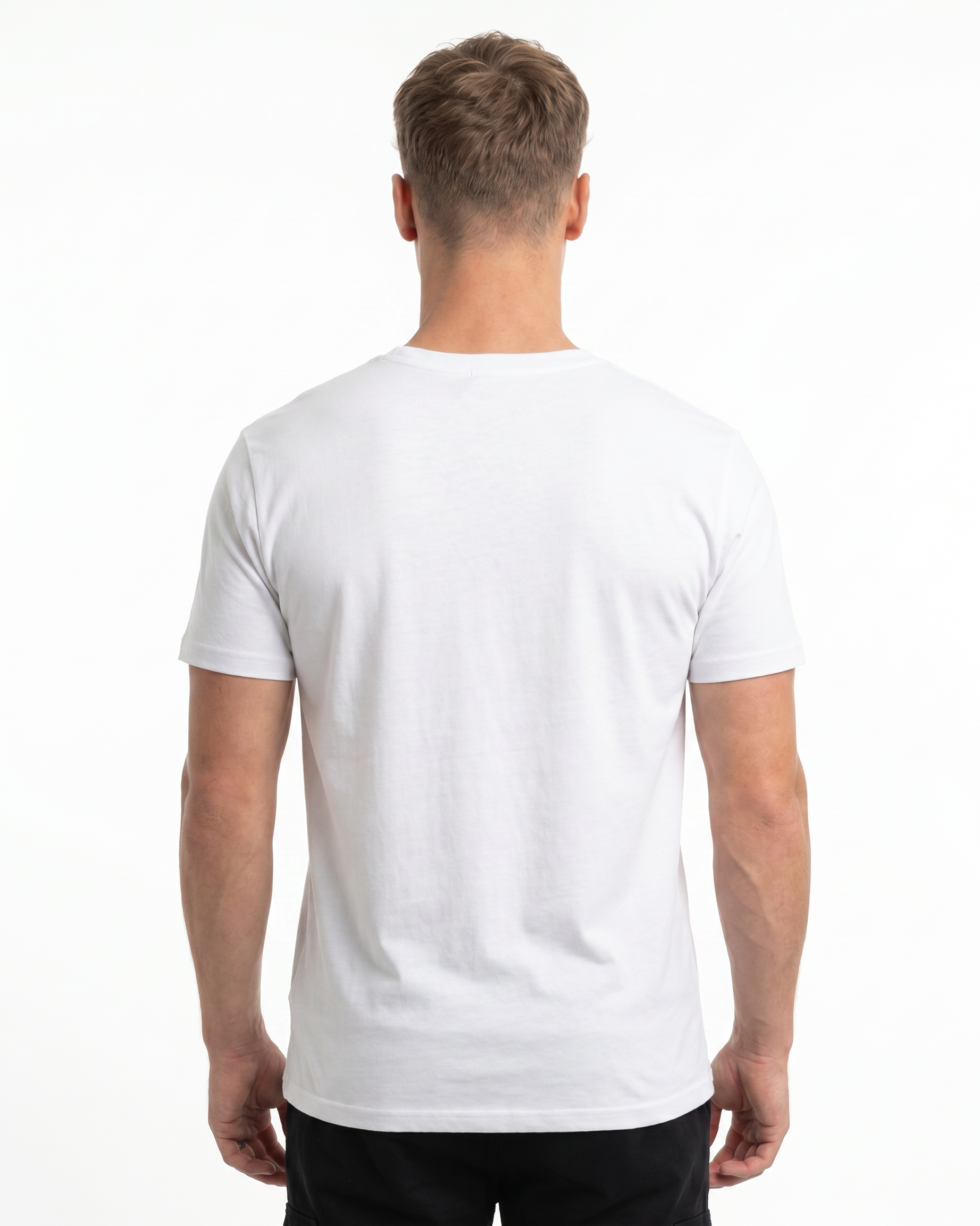 Clovie basic Standard Tee White - model back
