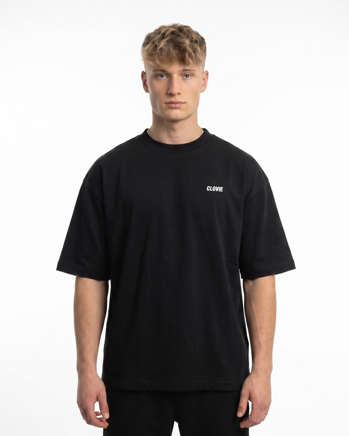 Dream big Oversized Tee Black - model front print