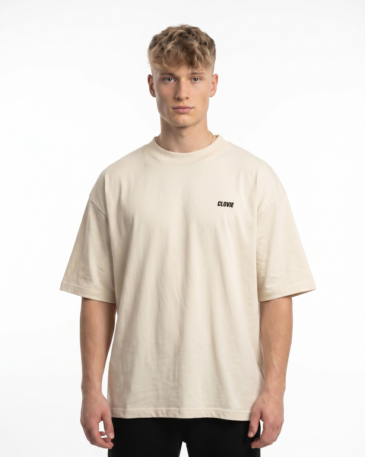 Dream big Oversized Tee Sand - model front print (Natural Raw reuse)