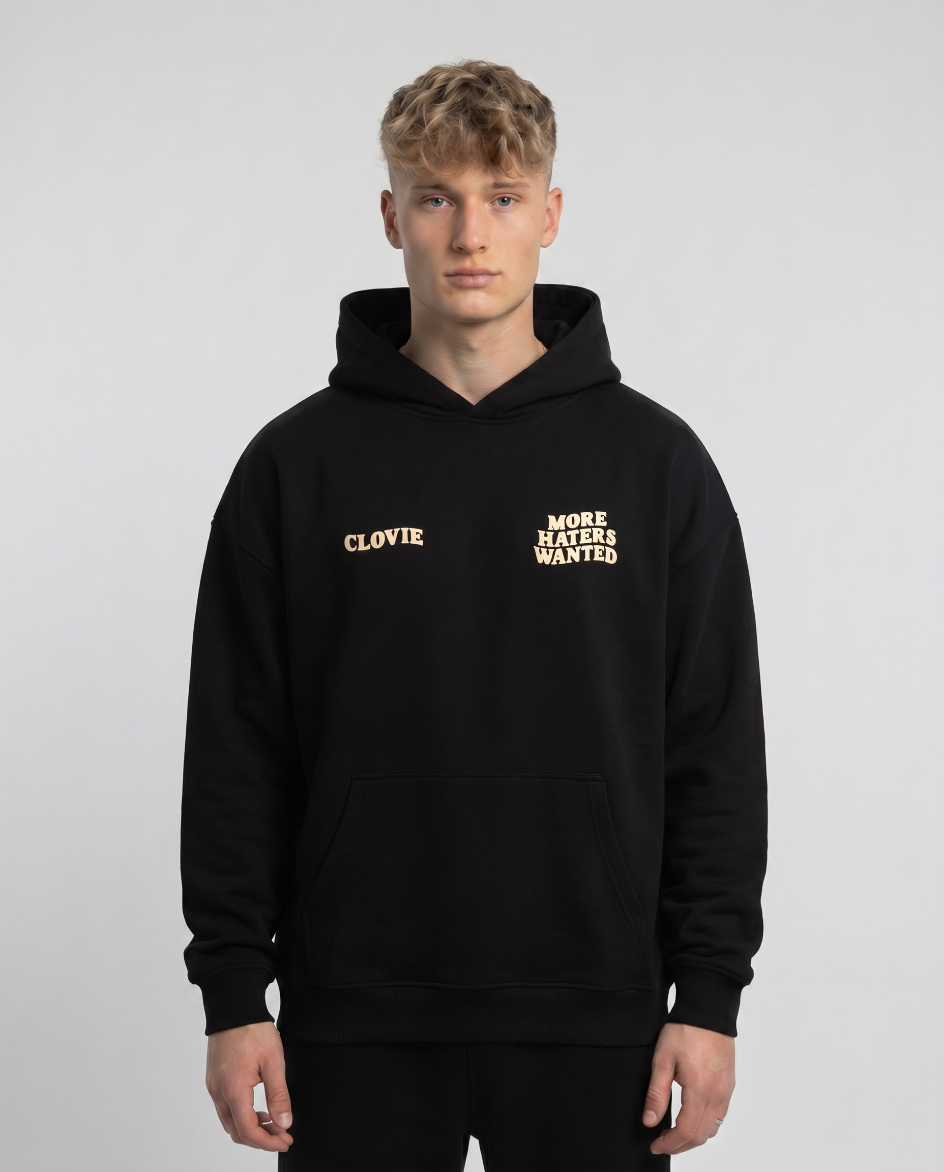 More haters wanted Oversized Hoodie – Druckpflege bei CLOVIE