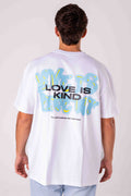 Love is kind - Oversized Tee