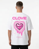 Loving heart Oversized T-Shirt Vorderansicht - CLOVIE Streetwear