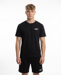 Basic Shorts Schwarz - Model front print