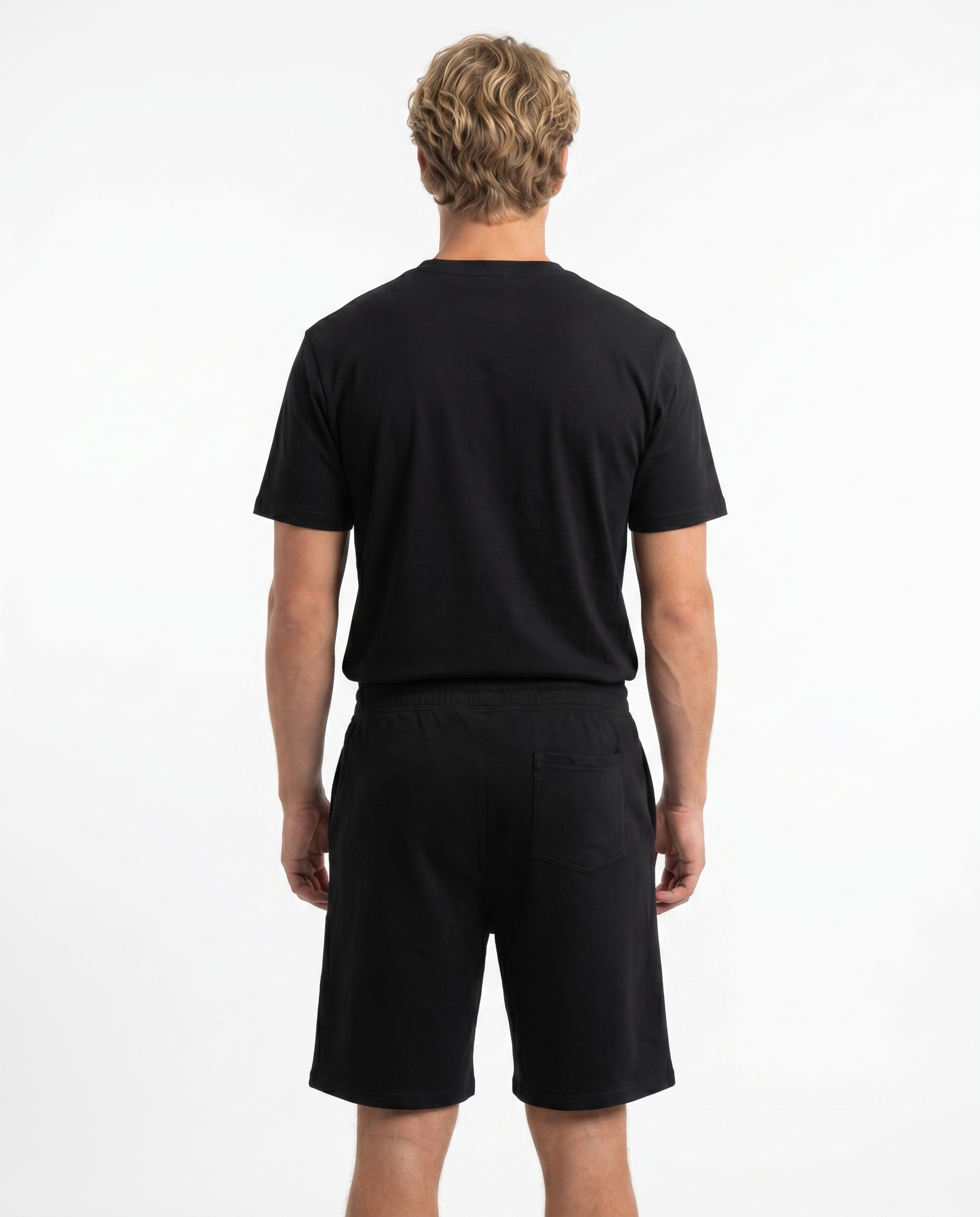 Basic Shorts Schwarz - Model back