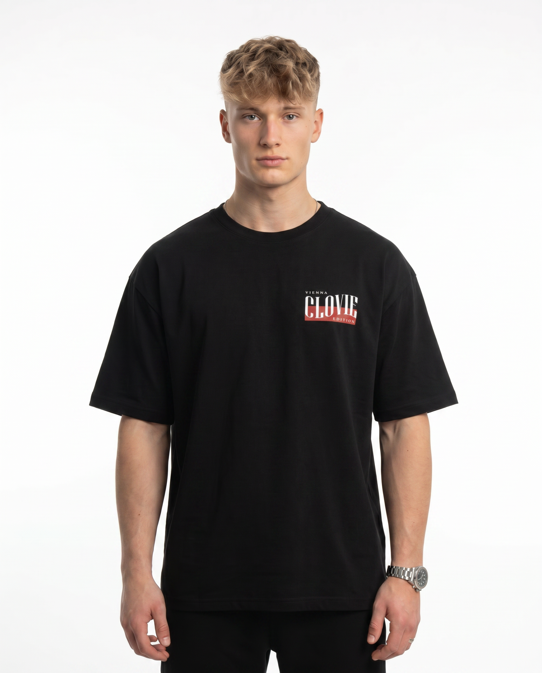 Vienna Oversized Tee Schwarz Vorderansicht - CLOVIE Streetwear