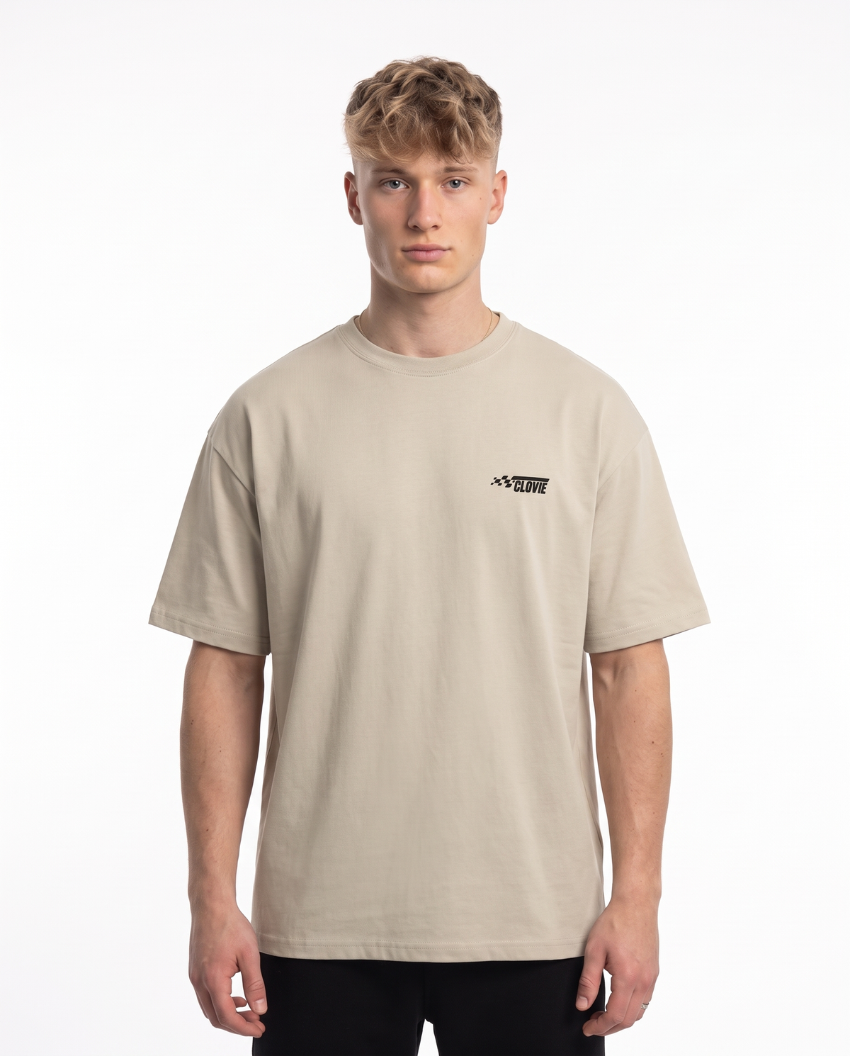 No brakes no limits Oversized Tee Sand - model front logo